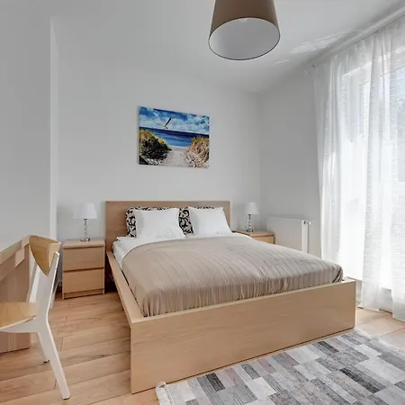 Triapart Nova Grobla 4 *